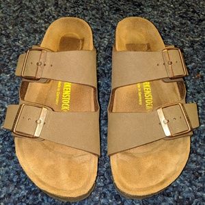 Birkenstock Arizona Brown Size 38 Like New